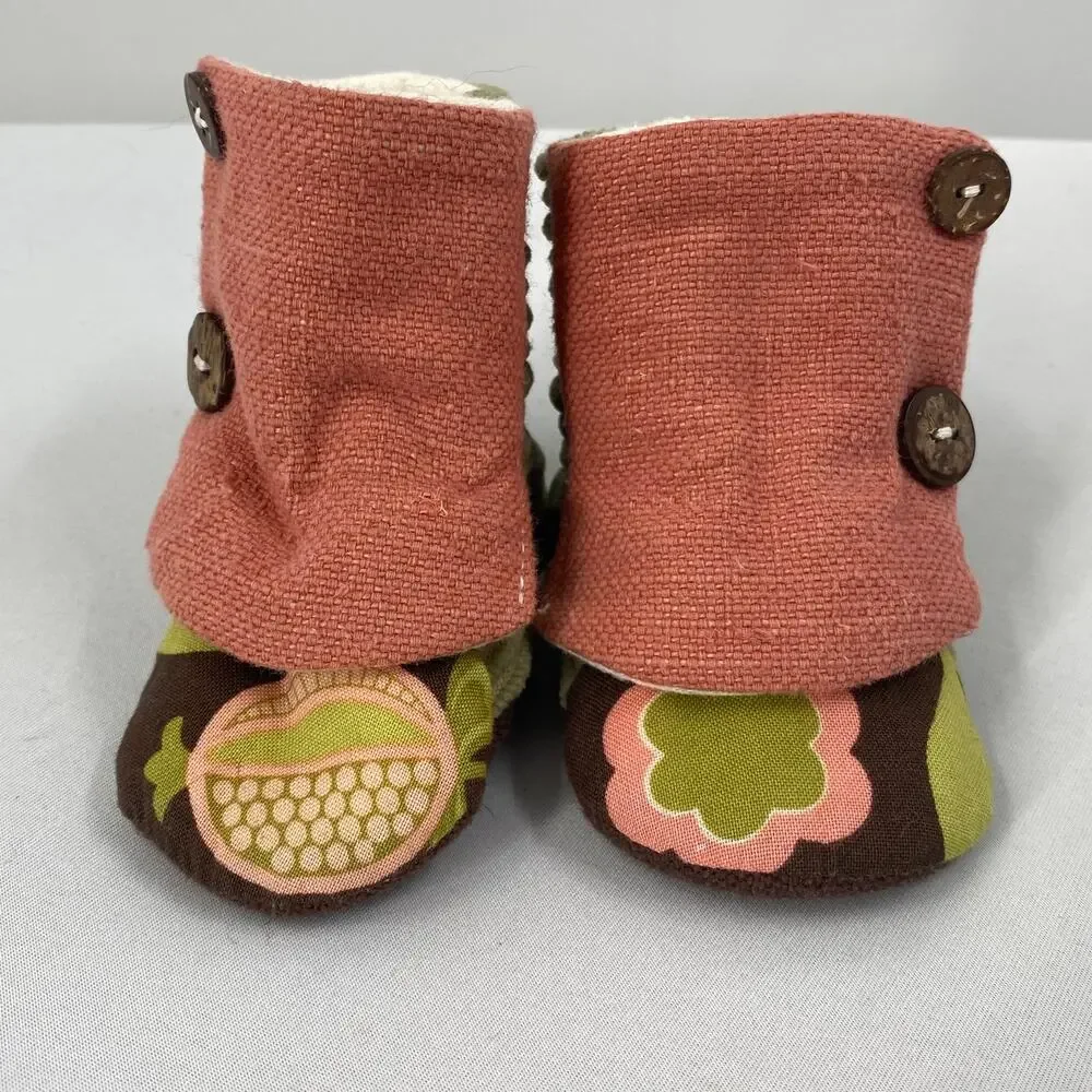 Infusion Fibers Fabric Baby Girls Button Booties 6-12mo